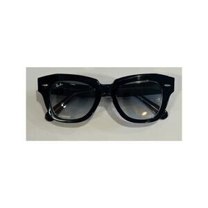 Ray-Ban State Street - Polished Black/Transp. - Gradient Blue Lenses - New